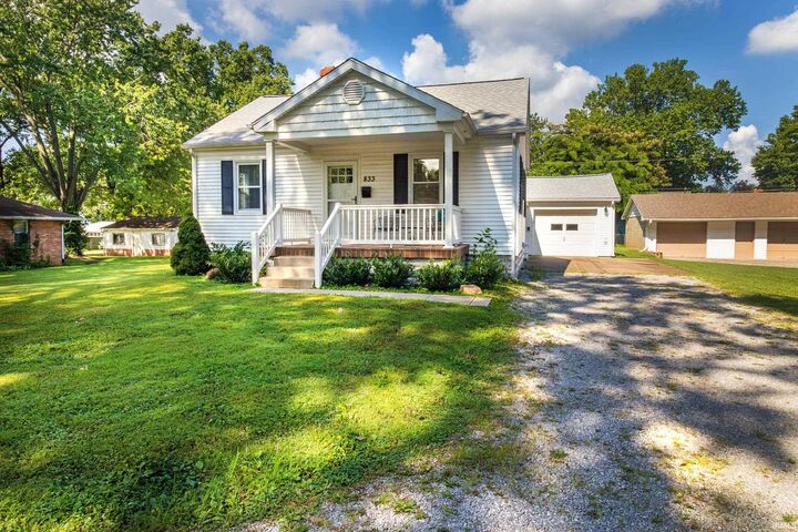 833 S Royal Avenue  Evansville IN 47715 photo