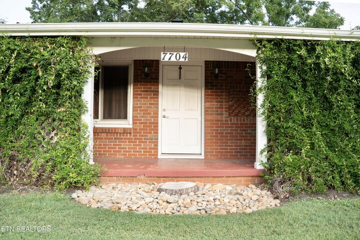 Property Photo: 7704 Collier Rd. Rd TN 37849