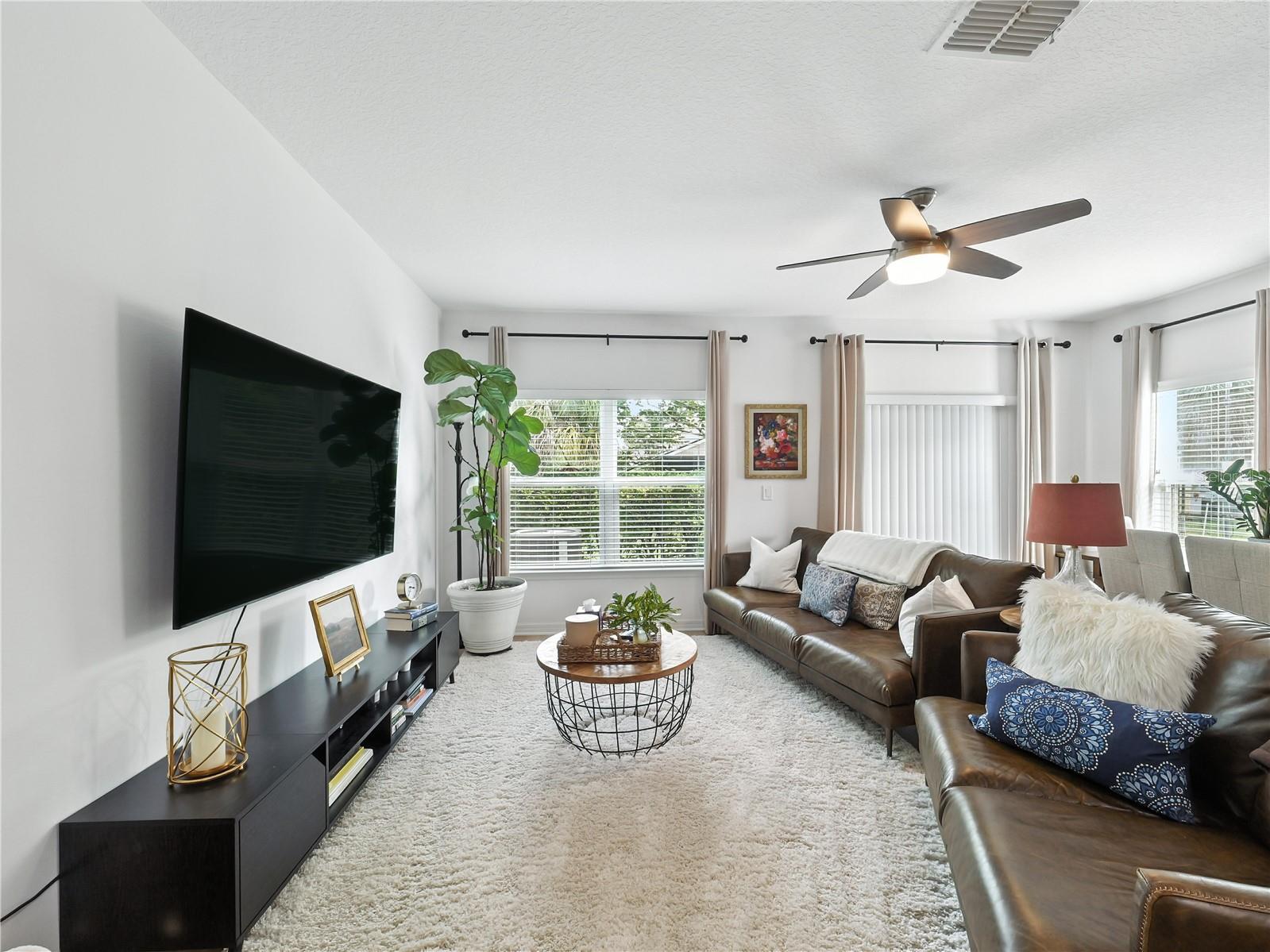 Property Photo:  600 Northern Way 901  FL 32708 
