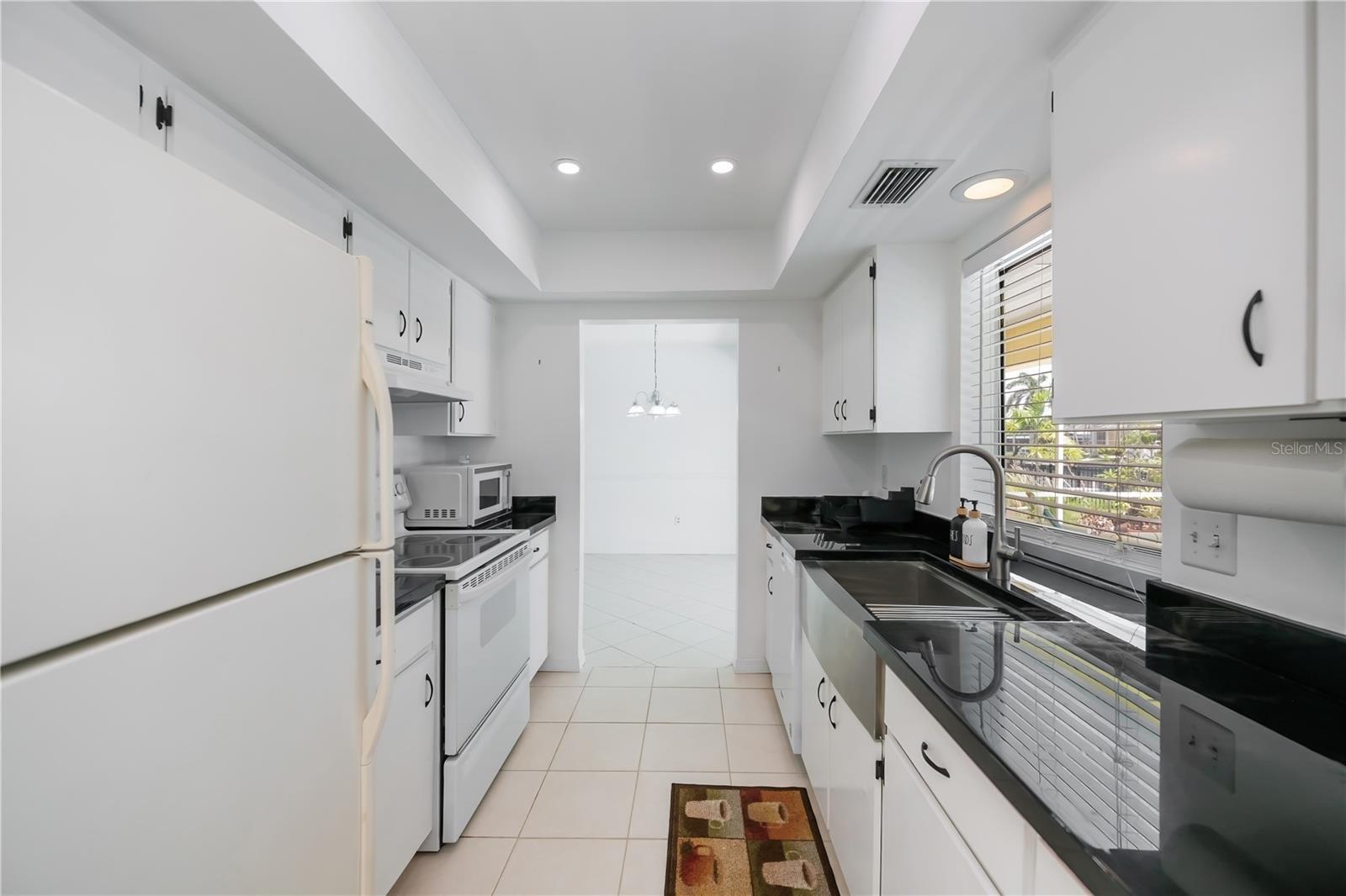 Property Photo:  1521 San Marino Court  FL 33950 