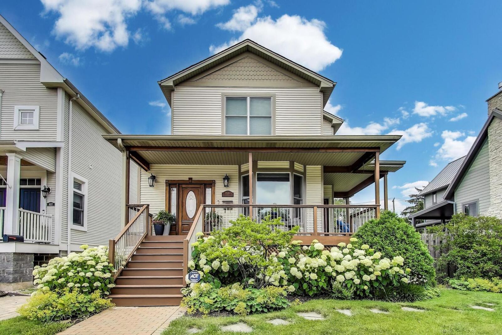 Property Photo: 4124 N Kenneth Avenue IL 60641