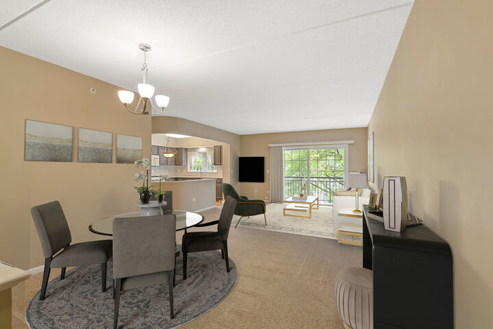 Property Photo:  124 W Colfax Street 301  IL 60067 