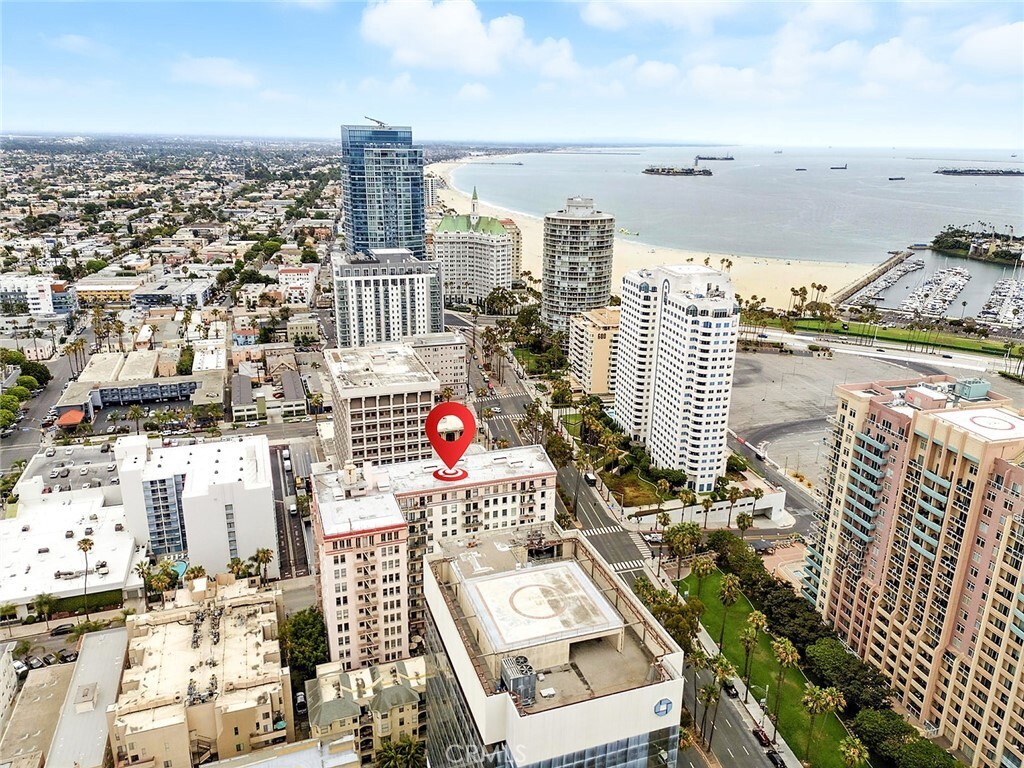Property Photo: 455 E Ocean Boulevard 401 CA 90802