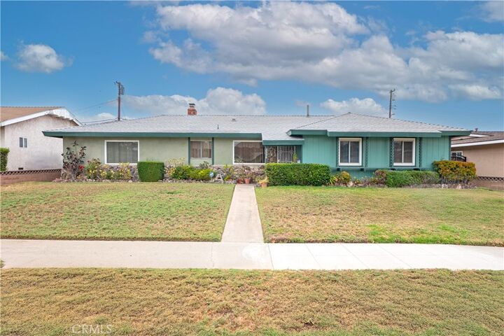 Property Photo:  2996 Gladstone Street  CA 91767 