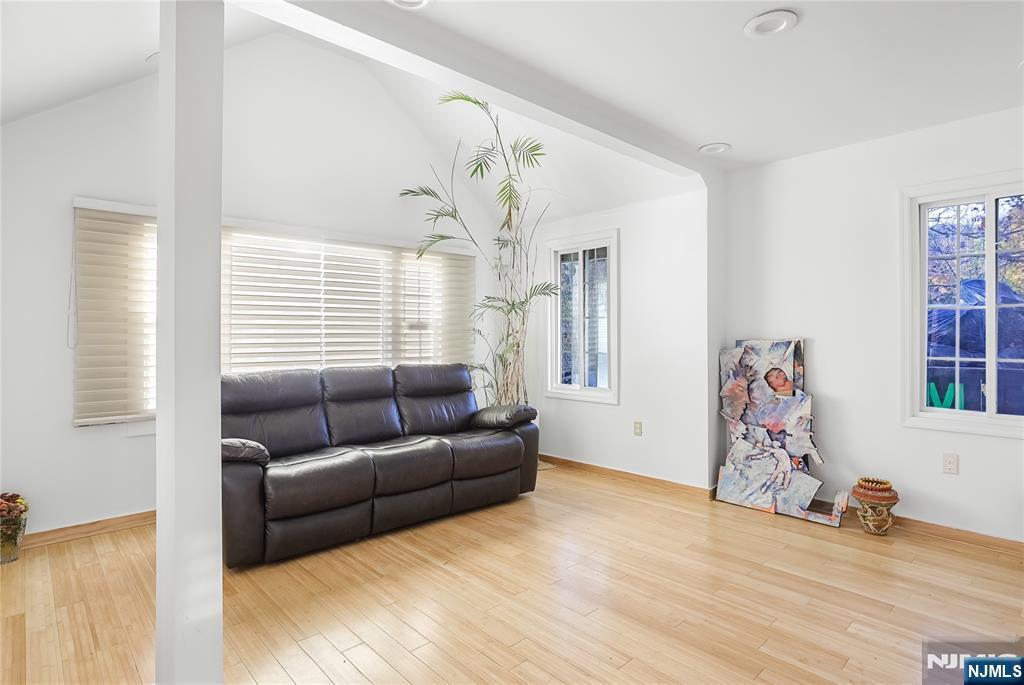 Property Photo:  14 Valley View Avenue  NJ 07436 