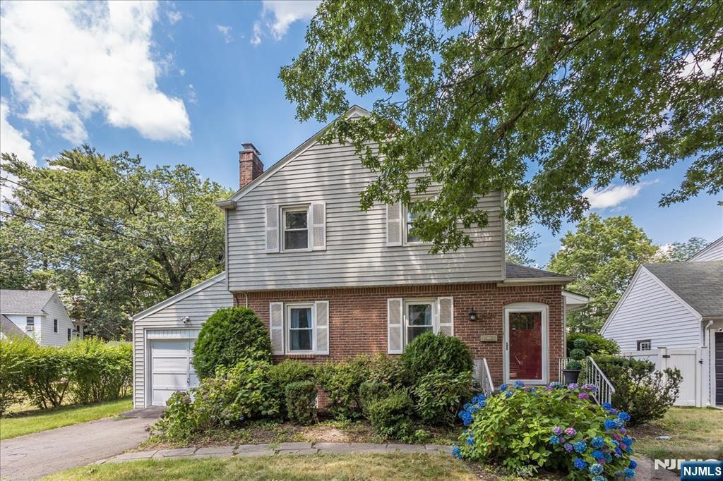 699 Kent Avenue  Teaneck NJ 07666 photo