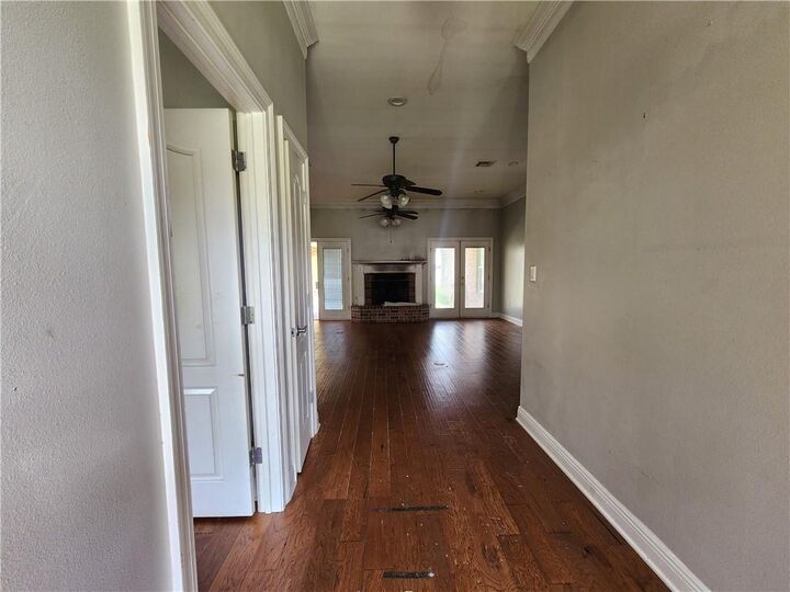 Property Photo: 119 Theta Street LA 70037
