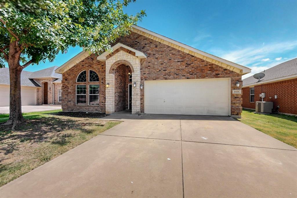 Property Photo:  8324 Winter Falls Trail  TX 76053 