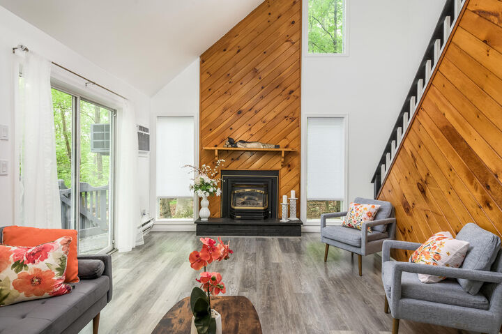 Property Photo:  2162 Glasgow Drive  PA 18324 