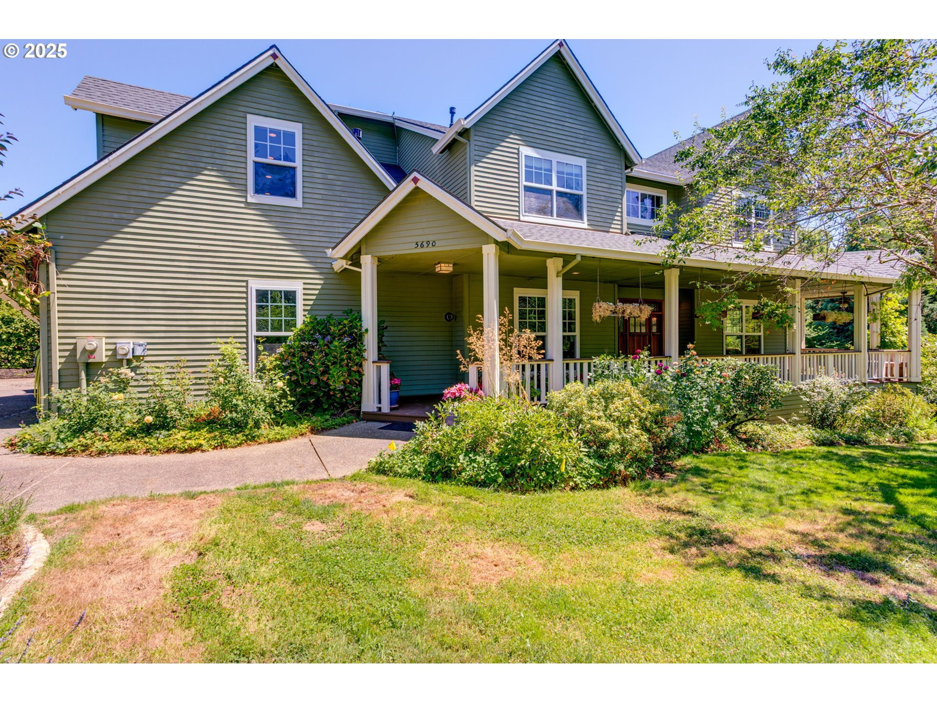 5690 Childs Rd  Lake Oswego OR 97035 photo