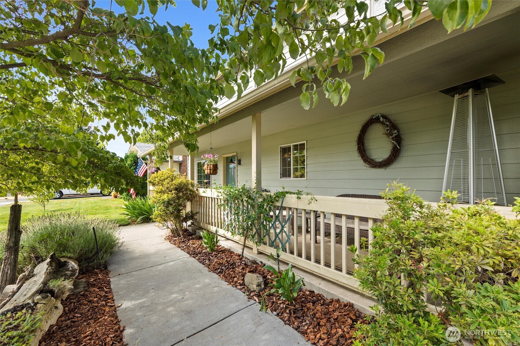 Property Photo: 1708 Sunset Drive WA 99362