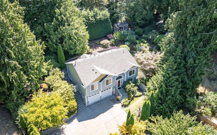 2703  5th Street SW  Puyallup WA 98373 photo
