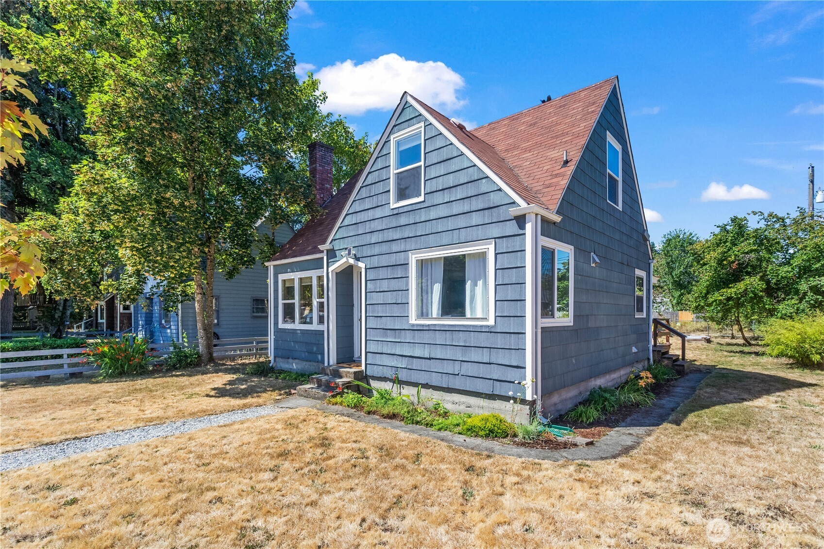 Property Photo: 7422 S Oakes Street WA 98409