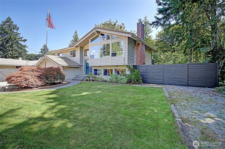 2005  252nd Street NW  Stanwood WA 98292 photo