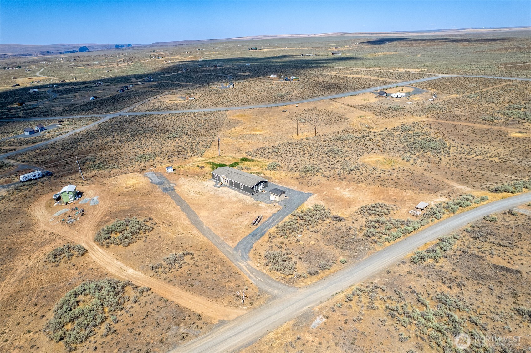 Property Photo: 910 Canyon Trail WA 98823