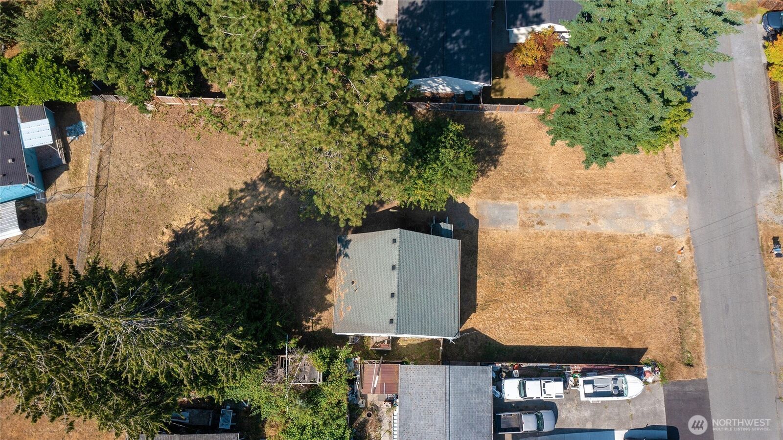 Property Photo: 6430 Elliott Way WA 98203