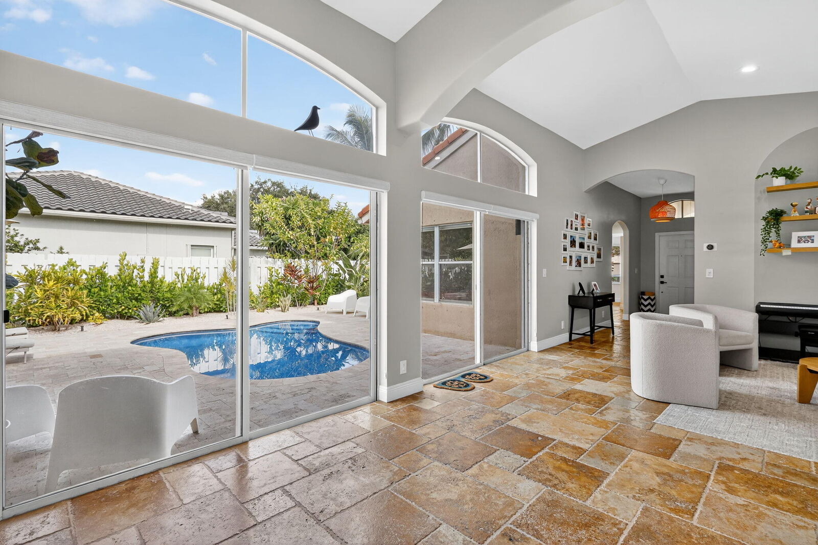 Property Photo: 5381 Oakmont Village Circle FL 33463