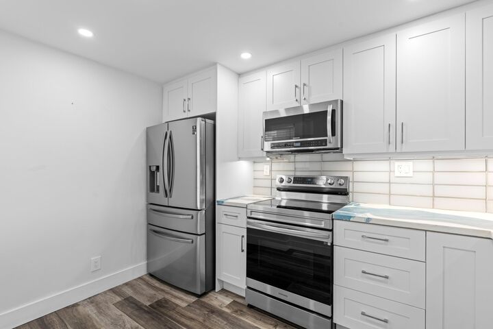 Property Photo: 6 Royal Palm Way 509 FL 33432