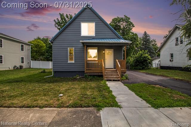 Property Photo:  26256 Ypsilanti Street  MI 48134 
