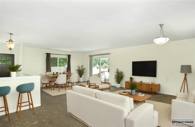 Property Photo: 922 Butternut Avenue MI 48073