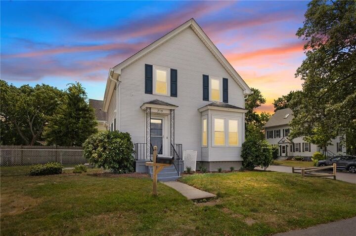 358 Pawtuxet Avenue  Warwick RI 02888 photo