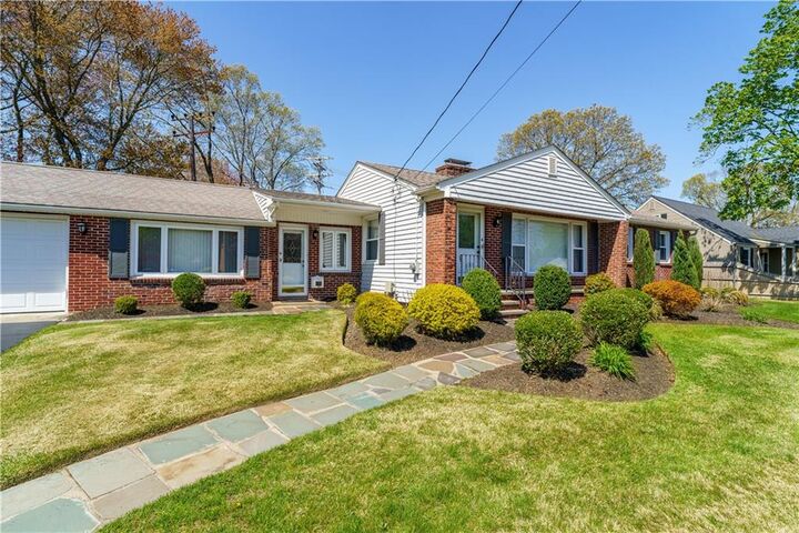 67 Vancouver Avenue  Warwick RI 02886 photo