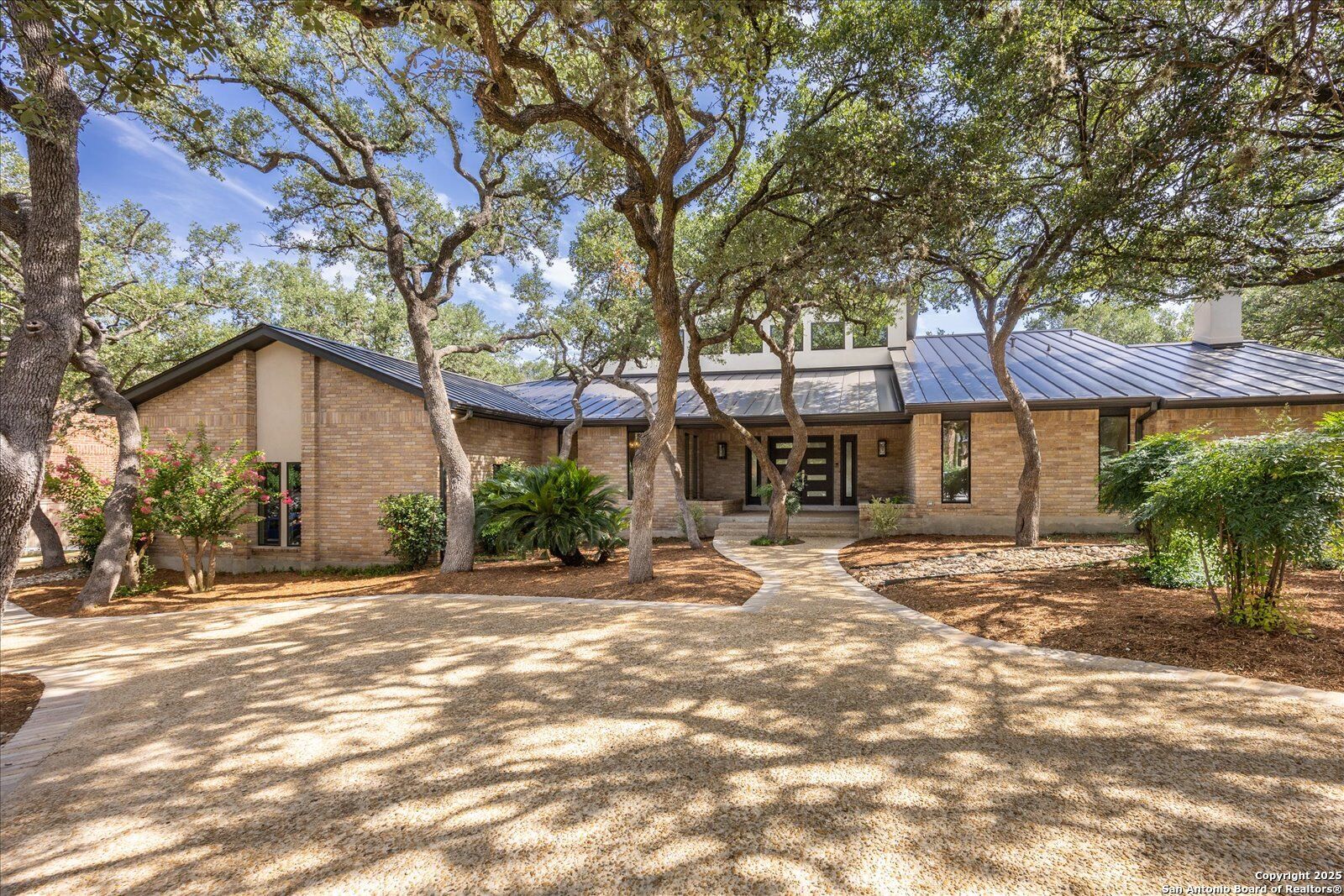 Property Photo: 515 Bluff Trl TX 78216