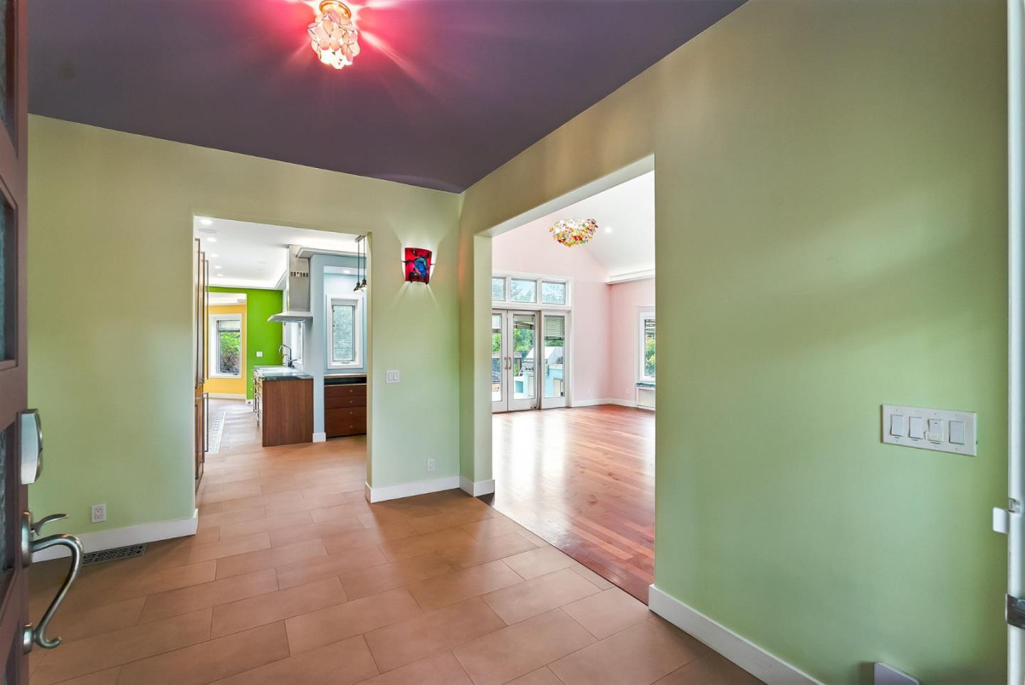 Property Photo: 881 Northampton Drive CA 94303