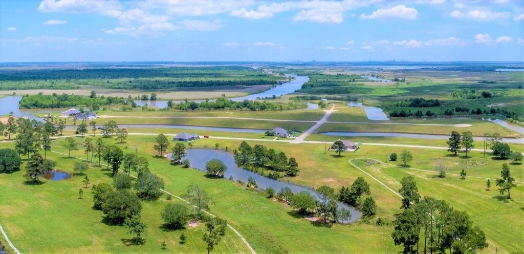 Property Photo: 15201 Grace Circle TX 77705