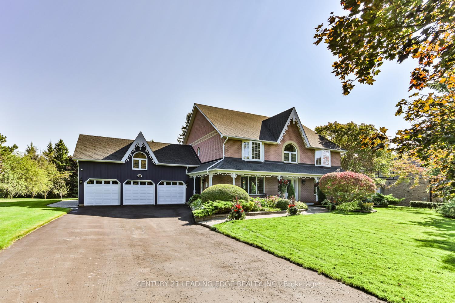 Property Photo:  3 Maple View Lane  ON L4A 7X5 