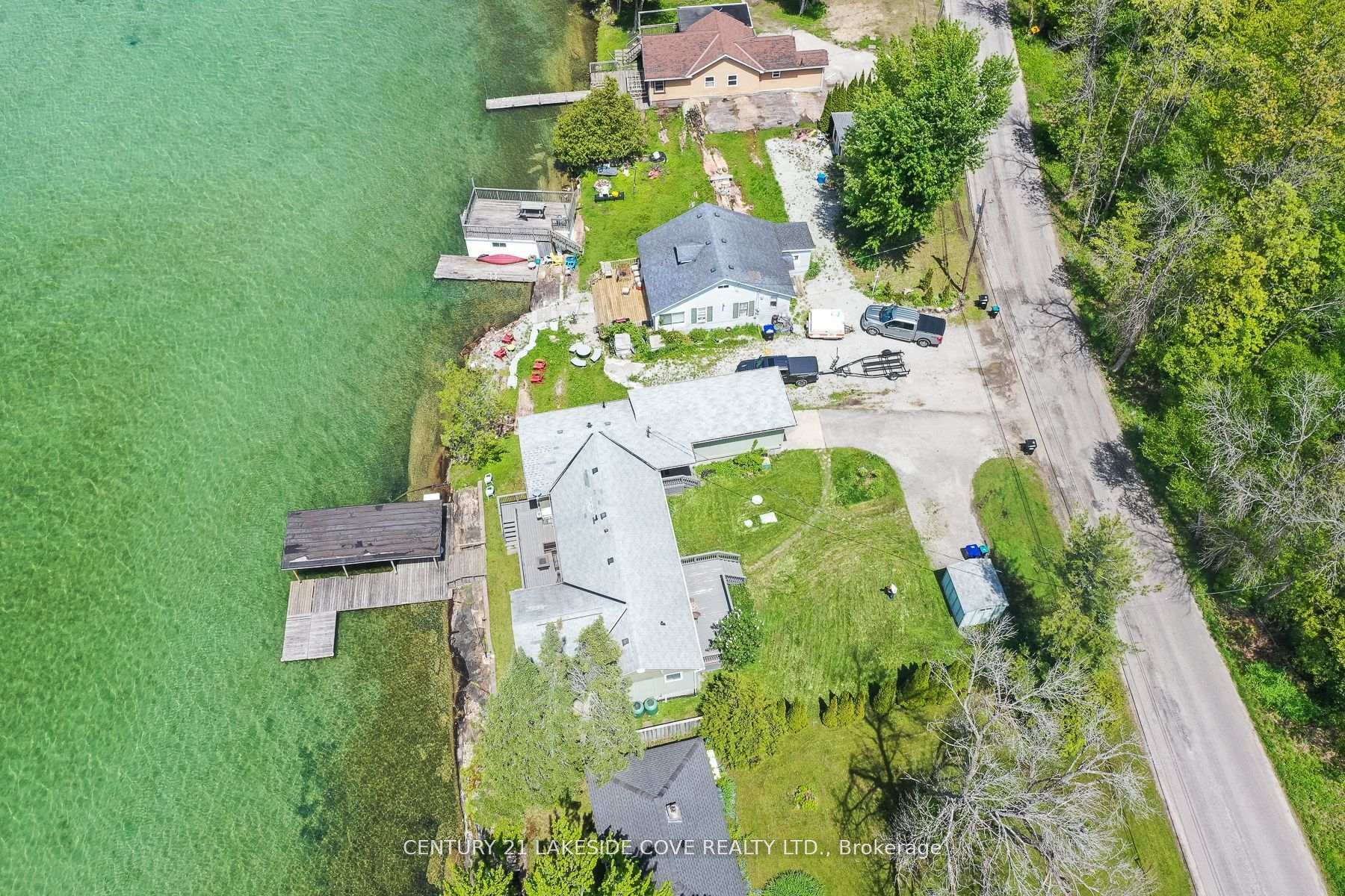 Property Photo: 7712 Oak Point Road S ON L0K 2B0