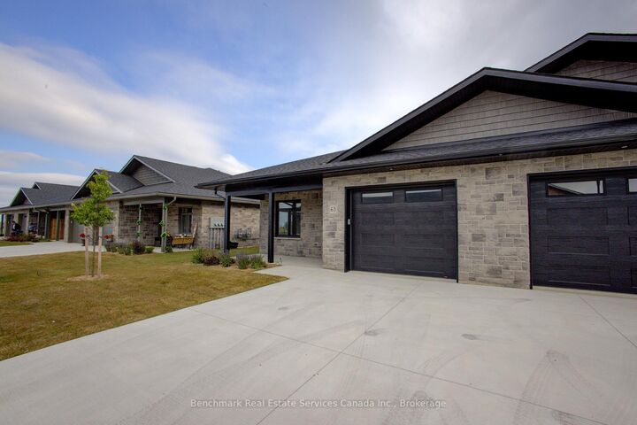 Property Photo:  63 Cavalier Crescent  ON N0G 2R0 