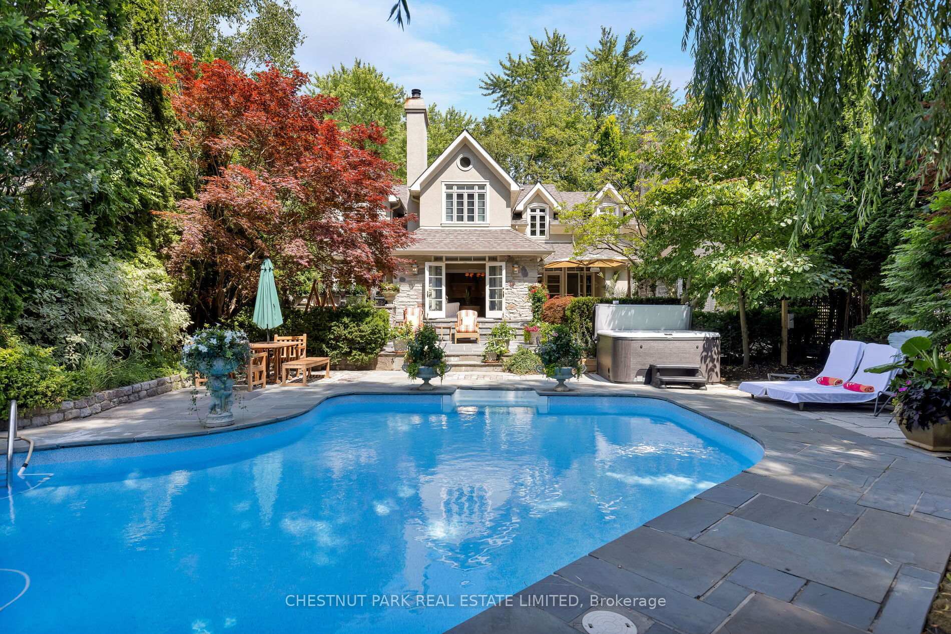 Property Photo: 69 Otter Crescent ON M5N 2W7