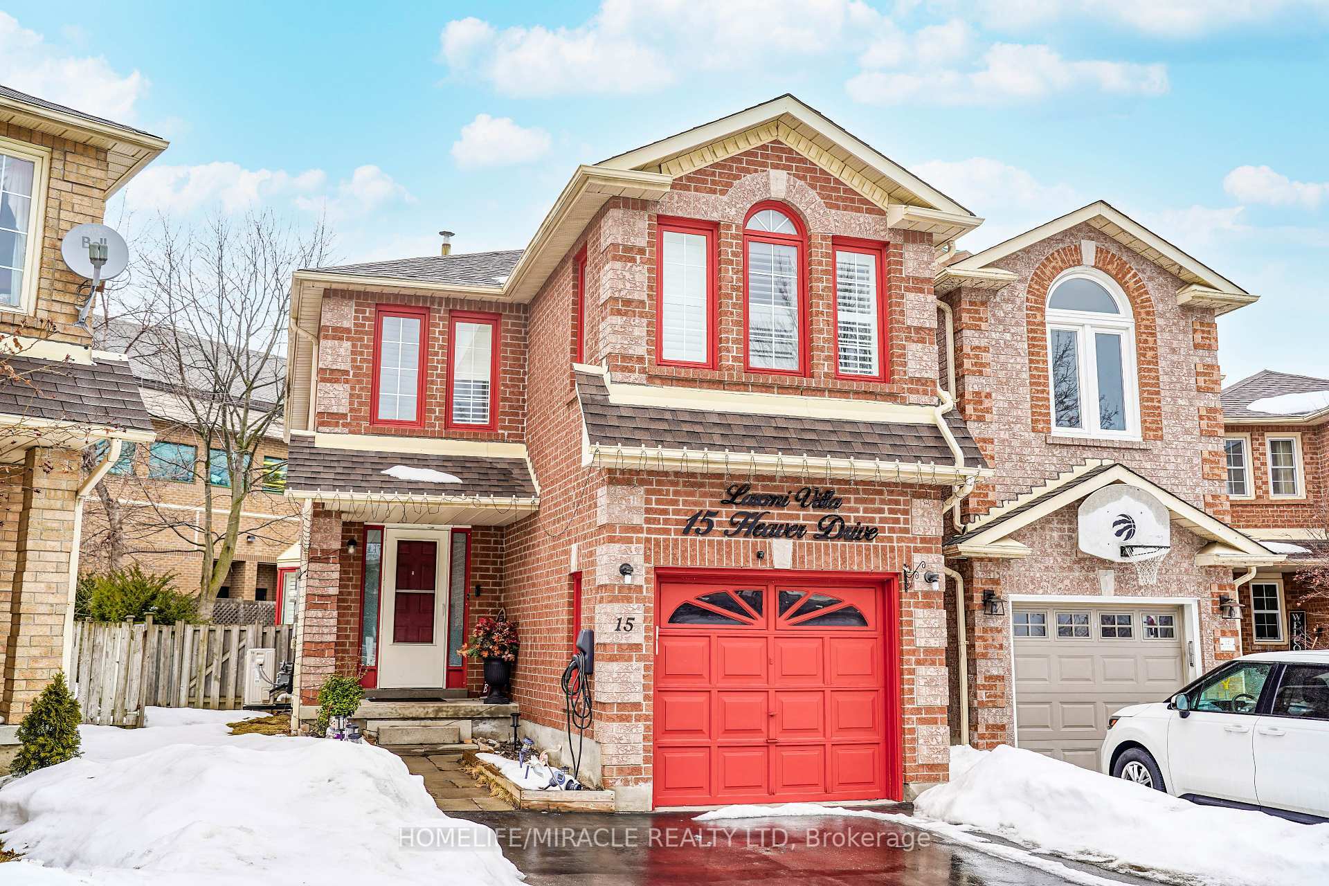 Property Photo: 15 Heaver Drive ON L1N 9K4