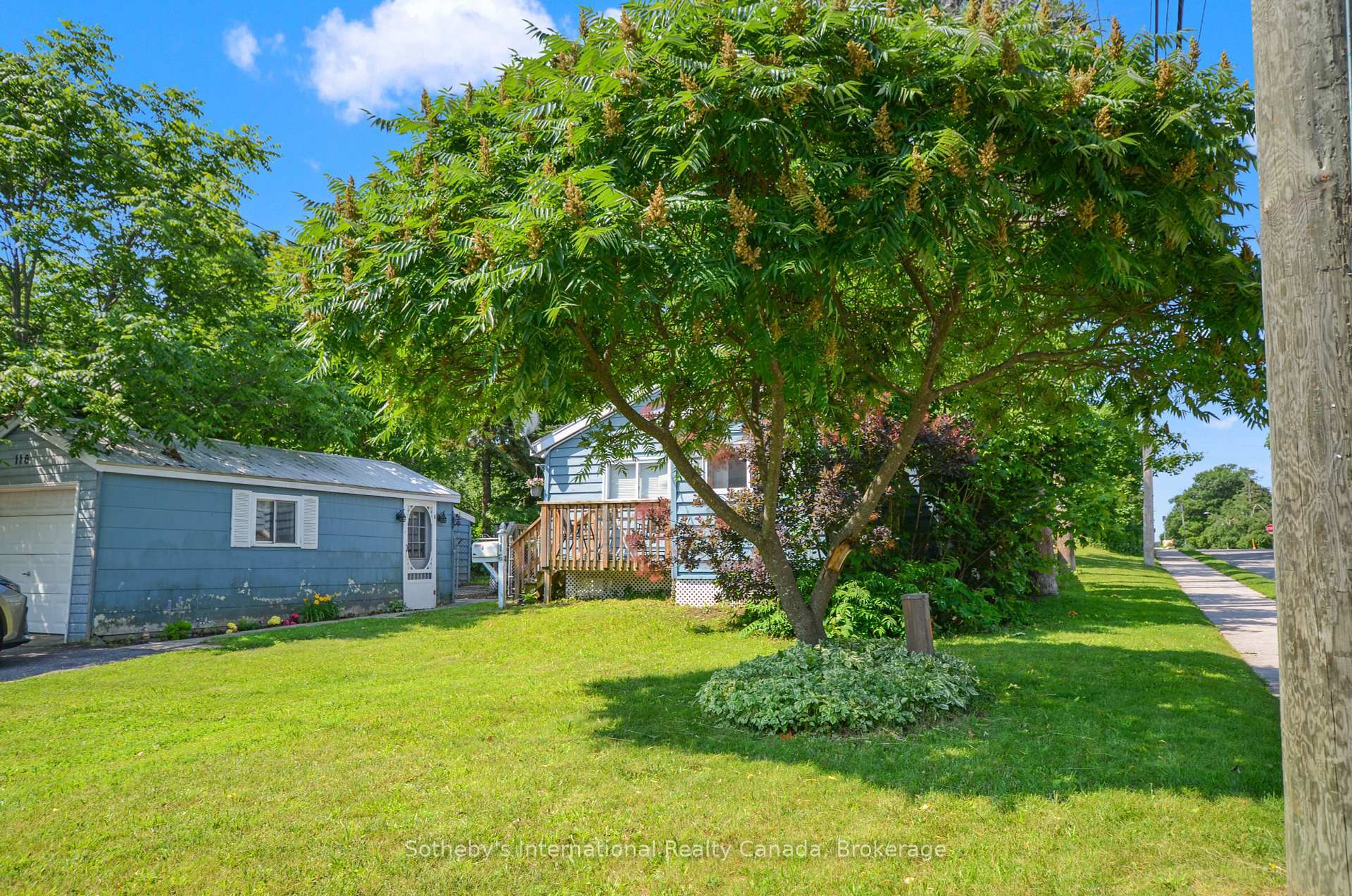 Photo de la propriété: 116 Ninth Street ON L4R 4B8