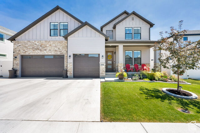 Property Photo: 10931 S Glamis Dune Dr 913 UT 84009