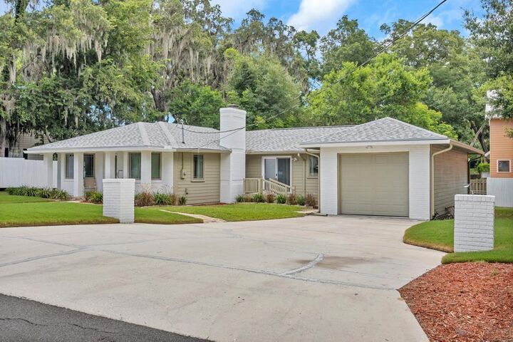 Property Photo: 1306 Broome Street FL 32034