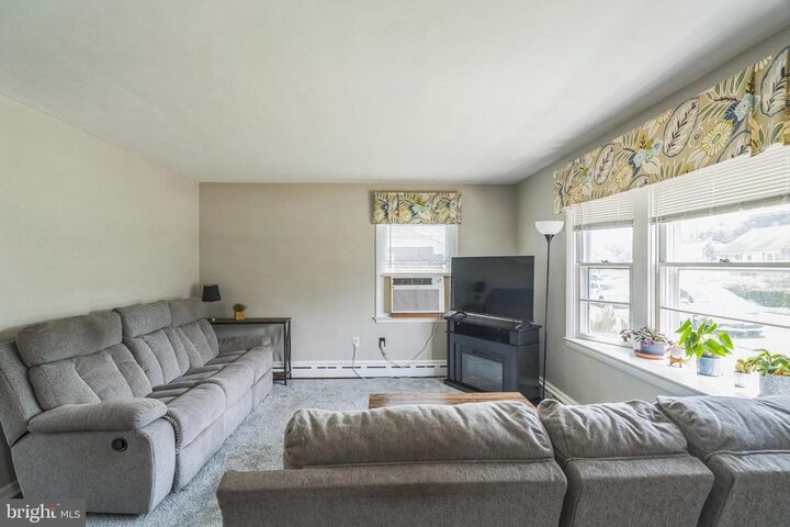 Property Photo: 1523 Cherry Lane PA 19464