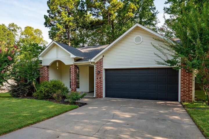 Property Photo:  40 Bent Tree Drive  AR 72023 