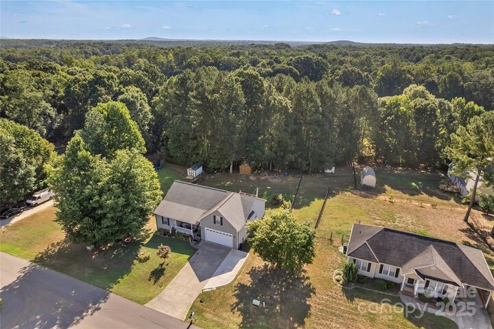 Property Photo:  5108 Sawbill Lane  NC 28052 