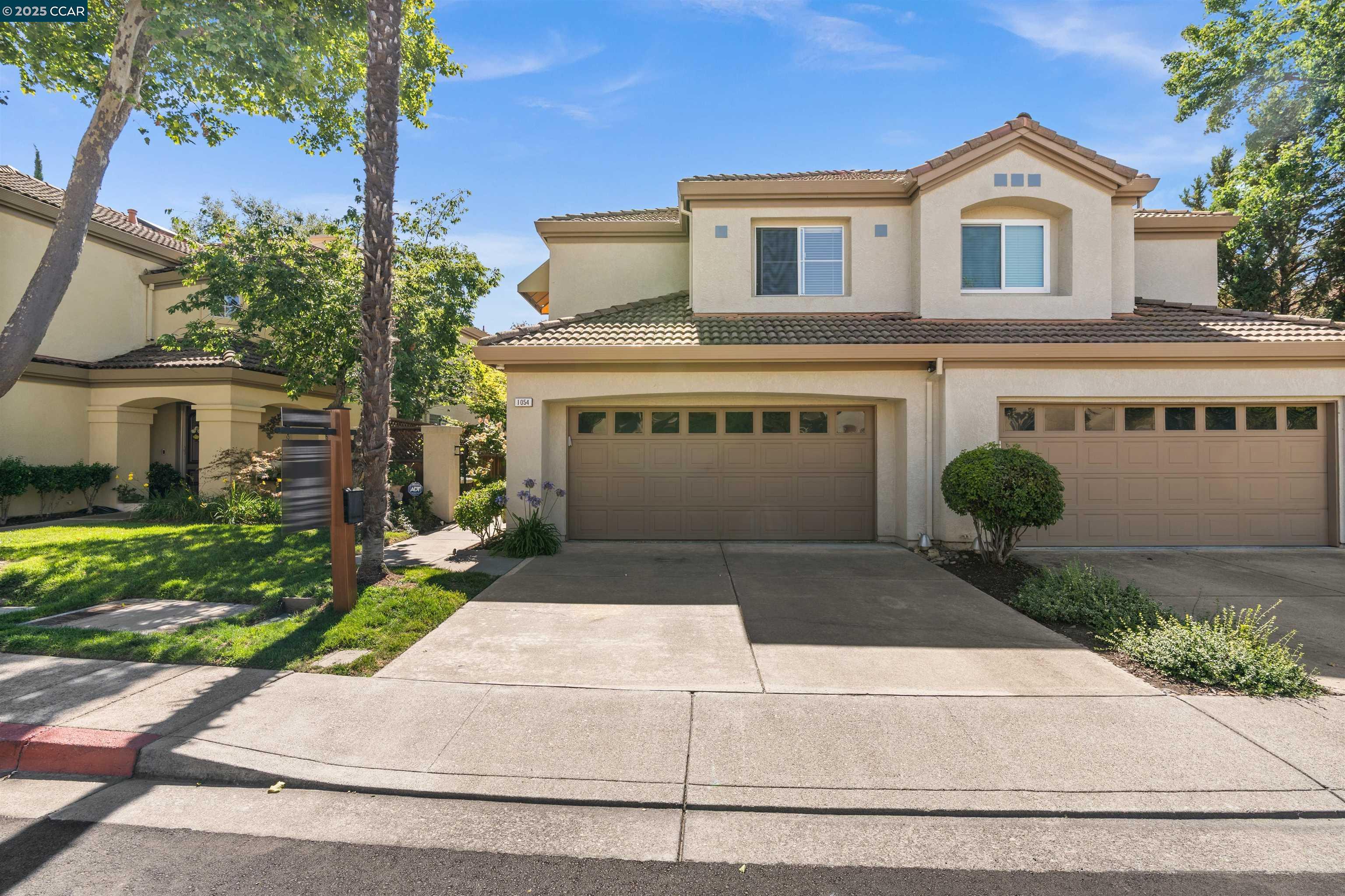Property Photo: 1054 Vista Pointe Cir CA 94582