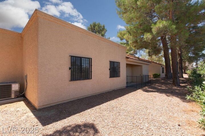 Property Photo:  2851 South Valley View Boulevard 1021  NV 89102 