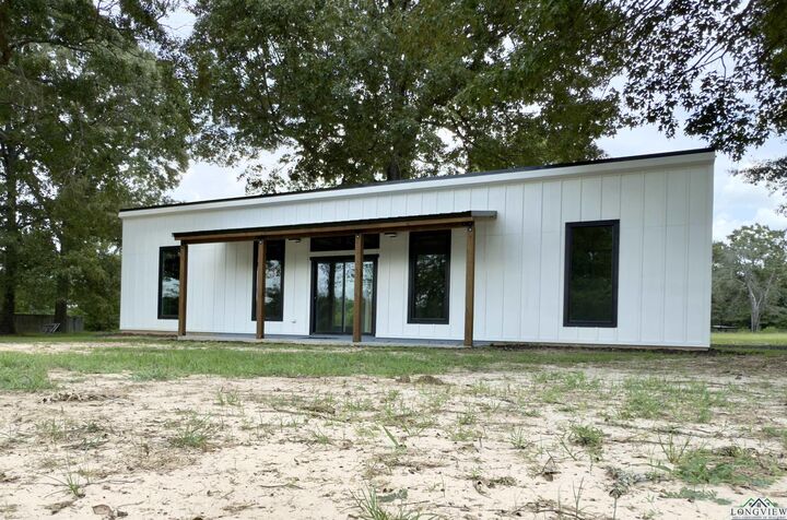 658 County Road 4564  Bivins TX 75555 photo