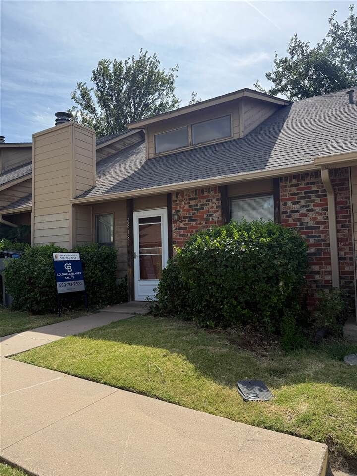 Property Photo:  6818 NW Willow Springs Dr  OK 73505 