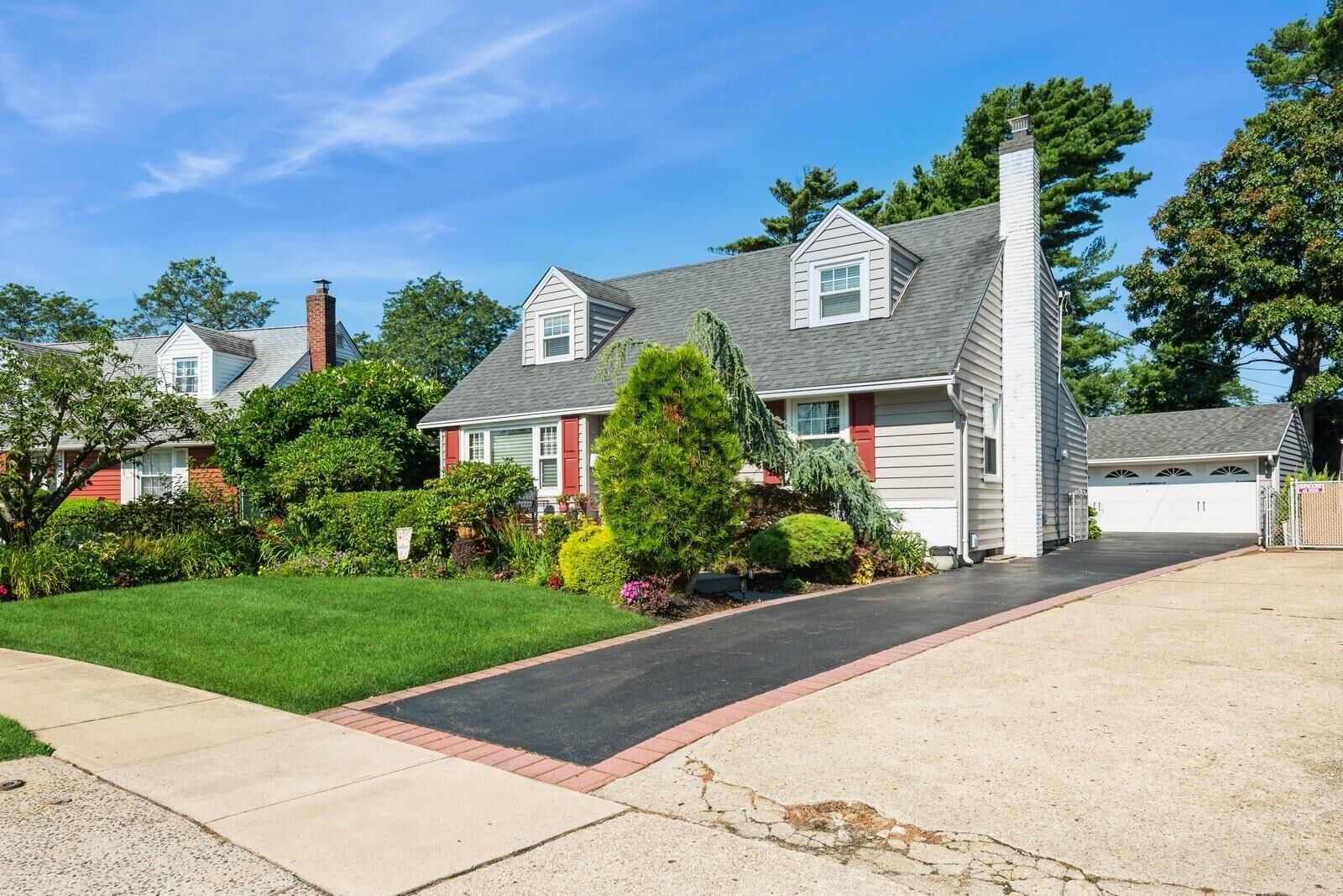Property Photo:  814 Surrey Drive  NY 11554 