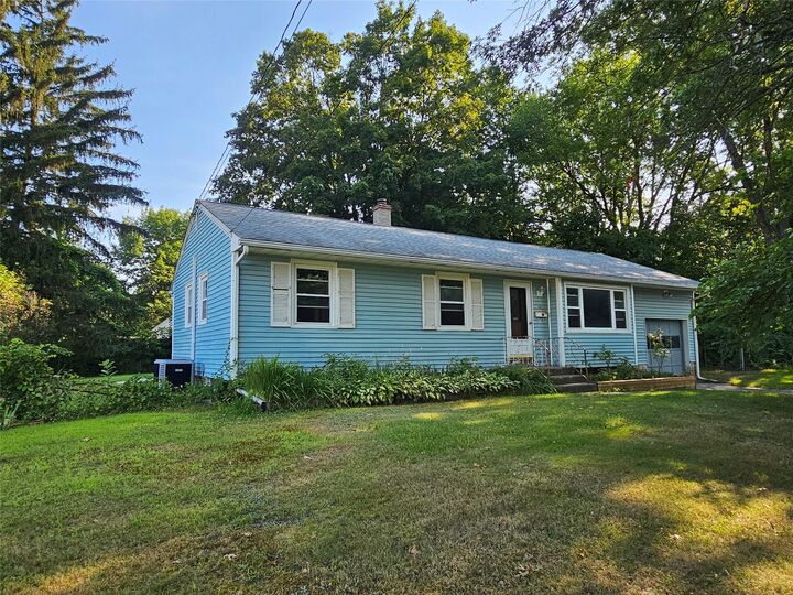 10 Amherst Road  Red Hook NY 12571 photo