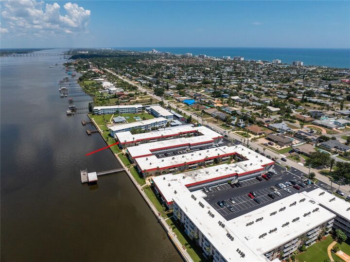 Property Photo: 2901 N Halifax Avenue 205 FL 32118