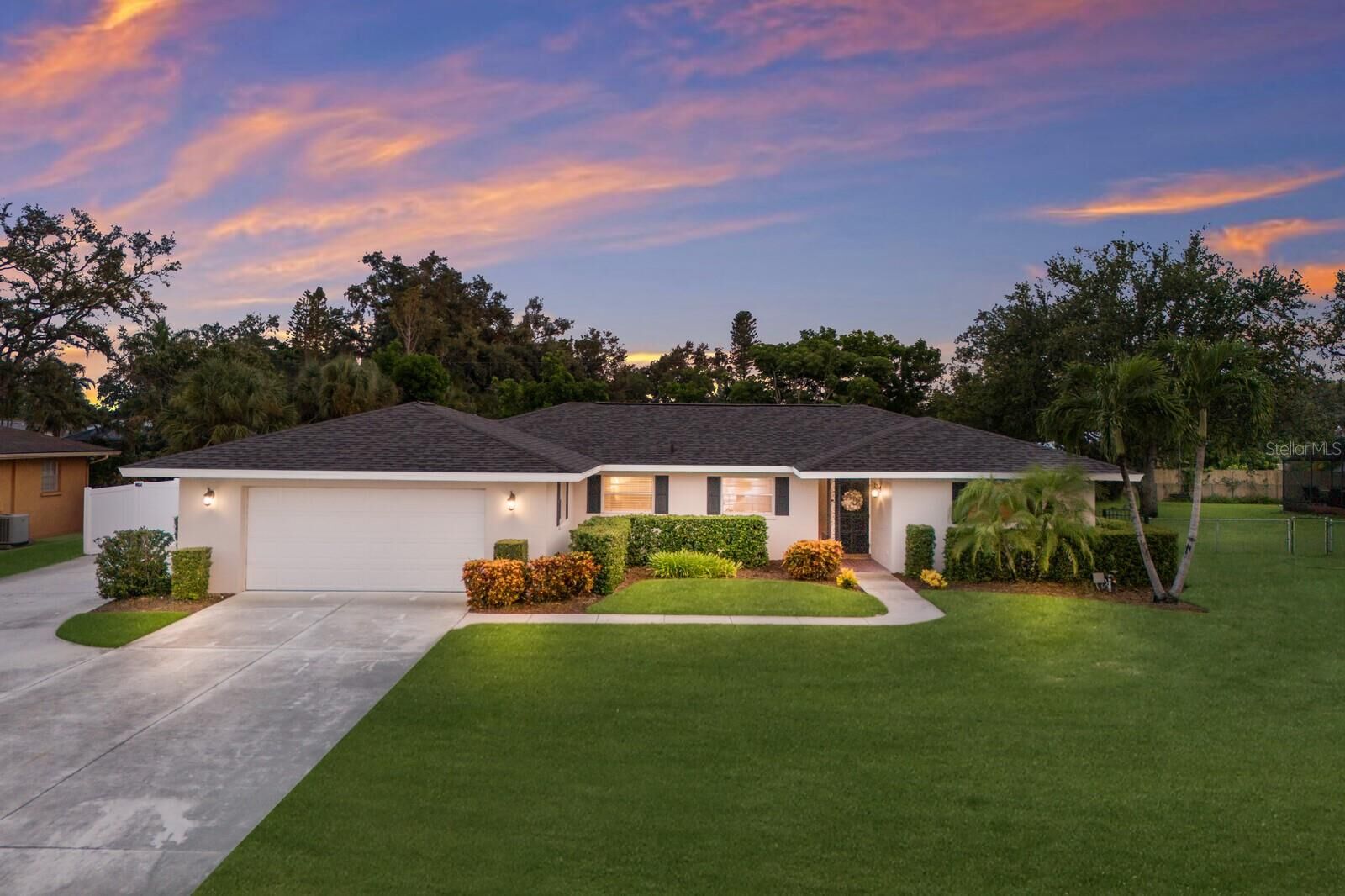 Property Photo:  7705 16th Avenue NW  FL 34209 