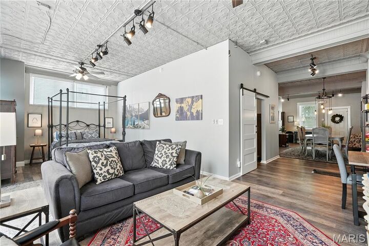 Property Photo:  6020 Southwest Avenue  MO 63139 