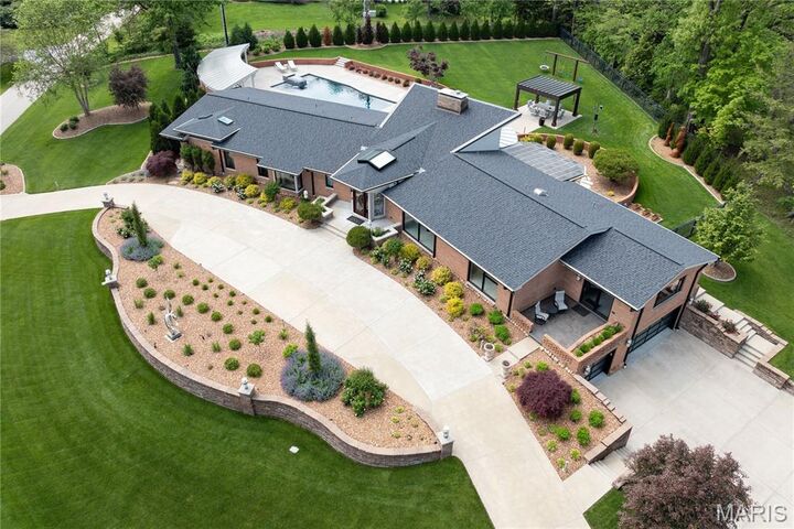 Property Photo:  7 Westwood Country Club  MO 63131 